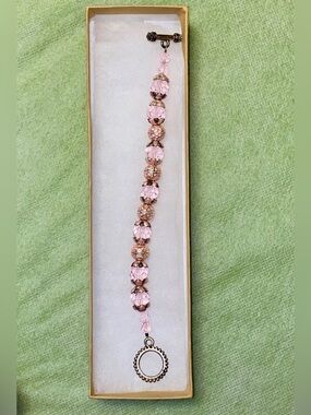 Pink Beaded Bracelet with Silver-Tone Accent. Handmade